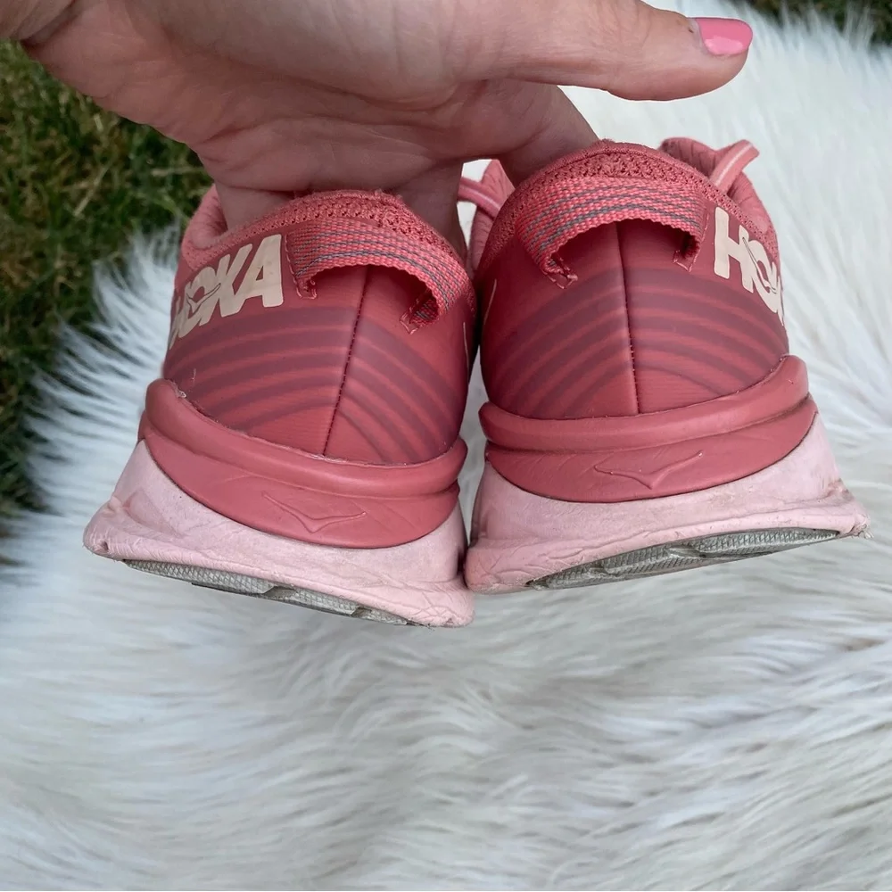 HOKA ONE ONE Arahi 4 Pink Salmon White 7.5 - Picture 9 of 10